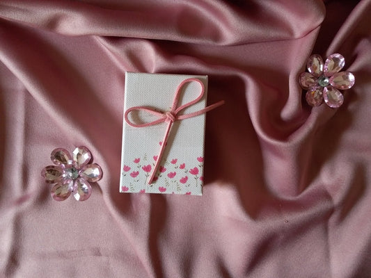 Educational Insights into Choosing Ideal Gifts for Daughter from Dad - Ever Trendy Essentials