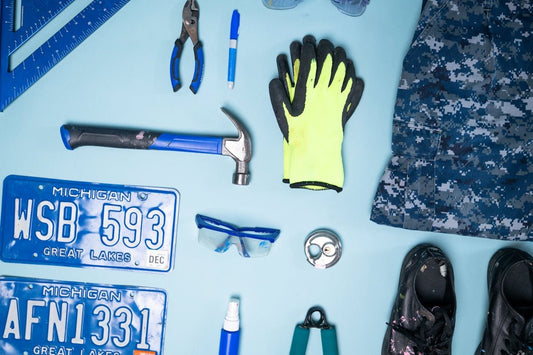 The Ultimate Guide to Choosing Essential Accessories for Every Season - Ever Trendy Essentials
