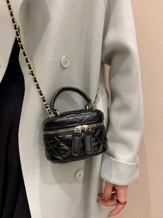 Diamond - Quilted Leather Bucket Bag | Gold Chain Shoulder Strap & Golden Zipper Details (Multi - Color Ripped Edge Vintage Style) - Ever Trendy Essentials