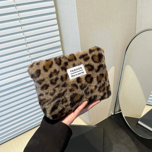Leopard Print Retro Makeup Bag | Large Capacity Cosmetic Bag & Fashion Portable Storage Bag (Travel Toiletry Bag) - Ever Trendy Essentials