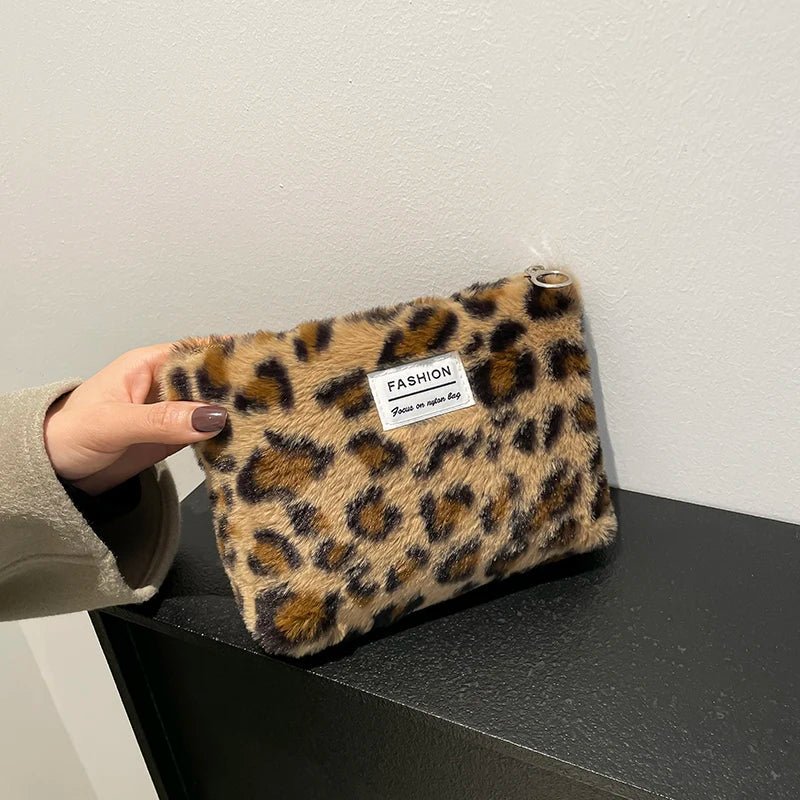 Leopard Print Retro Makeup Bag | Large Capacity Cosmetic Bag & Fashion Portable Storage Bag (Travel Toiletry Bag) - Ever Trendy Essentials