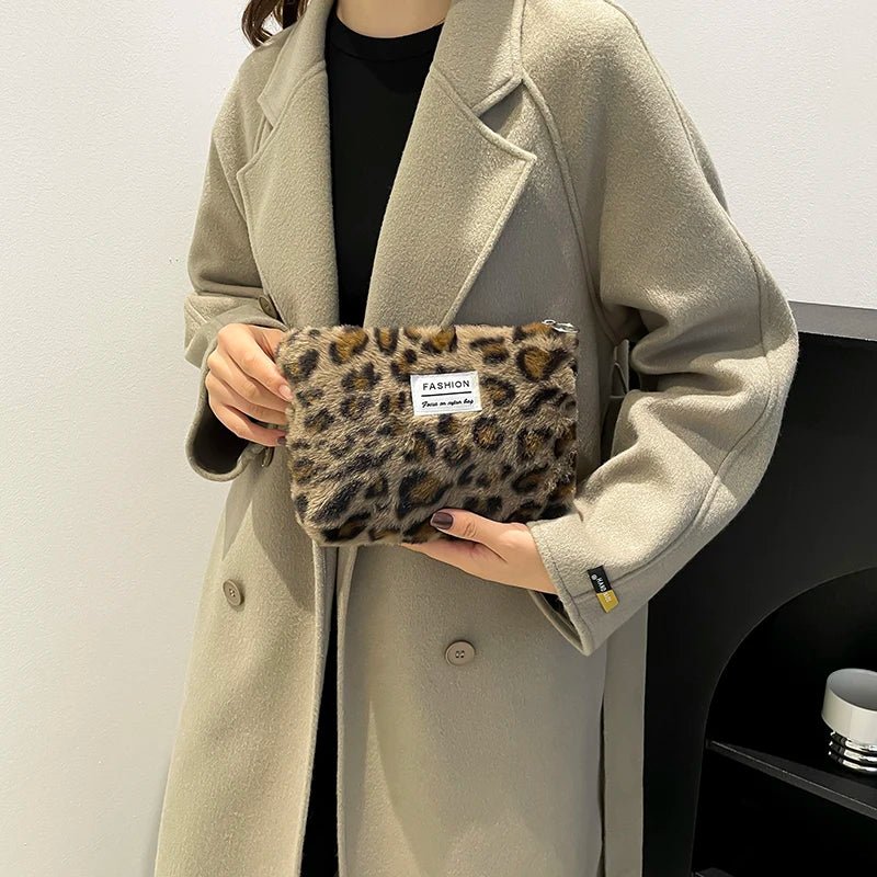 Leopard Print Retro Makeup Bag | Large Capacity Cosmetic Bag & Fashion Portable Storage Bag (Travel Toiletry Bag) - Ever Trendy Essentials