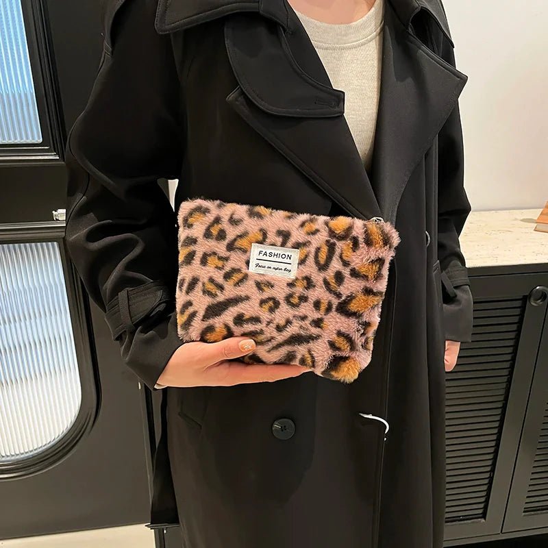 Leopard Print Retro Makeup Bag | Large Capacity Cosmetic Bag & Fashion Portable Storage Bag (Travel Toiletry Bag) - Ever Trendy Essentials