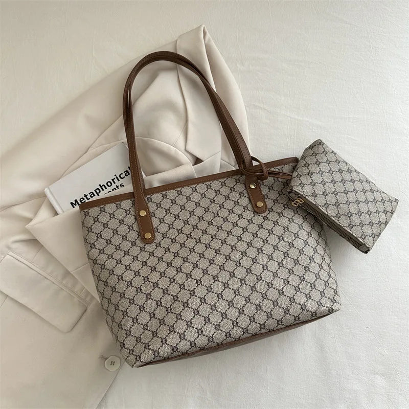 New Simple Fashion Large Capacity Niche Bag | Women's New Trend Delicate Comfortable Hand Bill Shoulder Bag - Ever Trendy Essentials