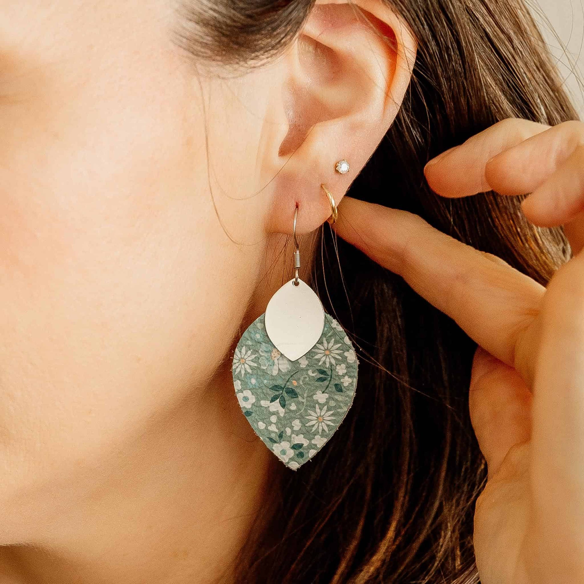 Wildflower Cora Earrings - Ever Trendy Essentials